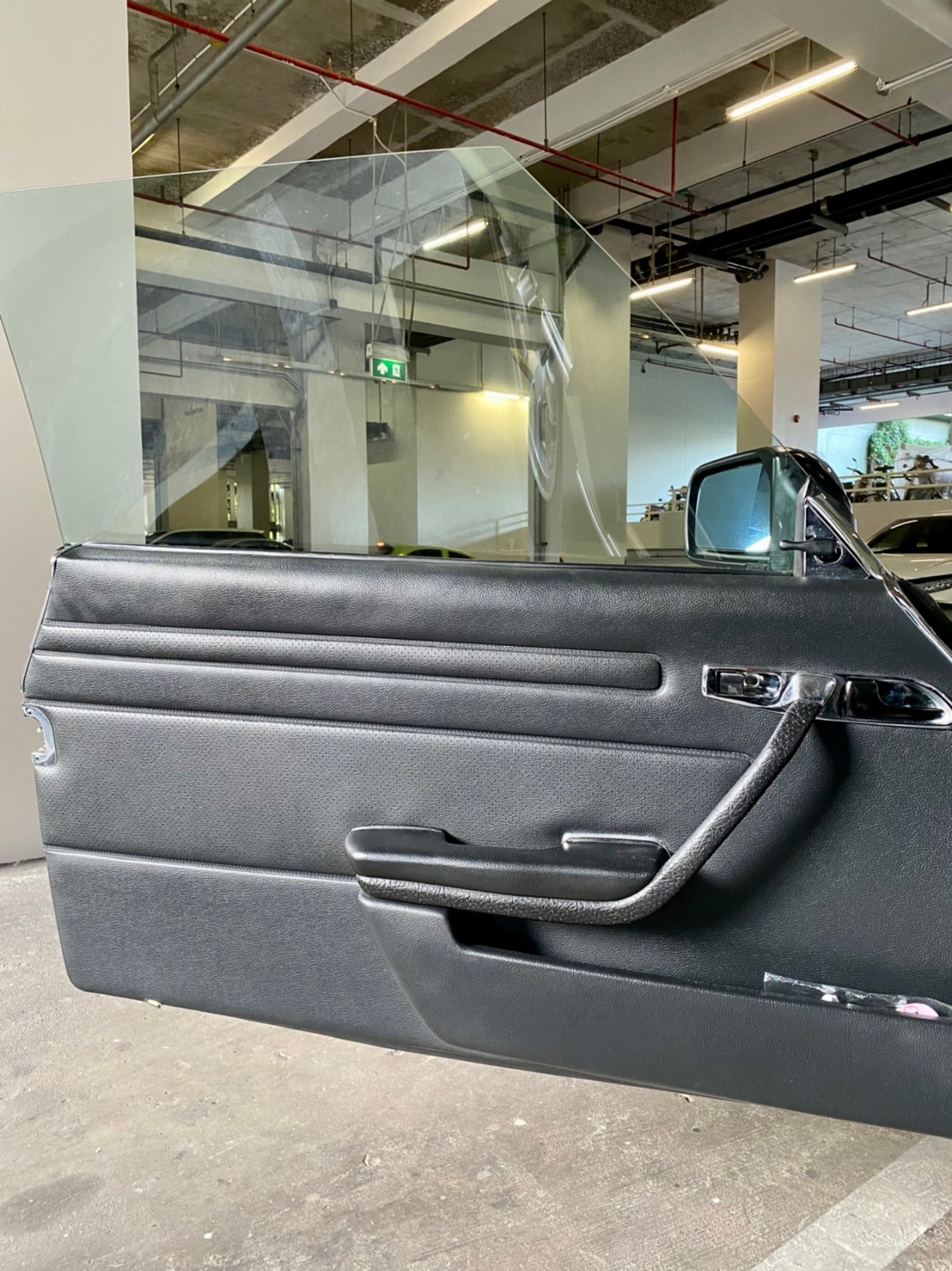 บริการเช่ารถหรู รถโบราณ รถคลาสสิค Retroluxcars.com