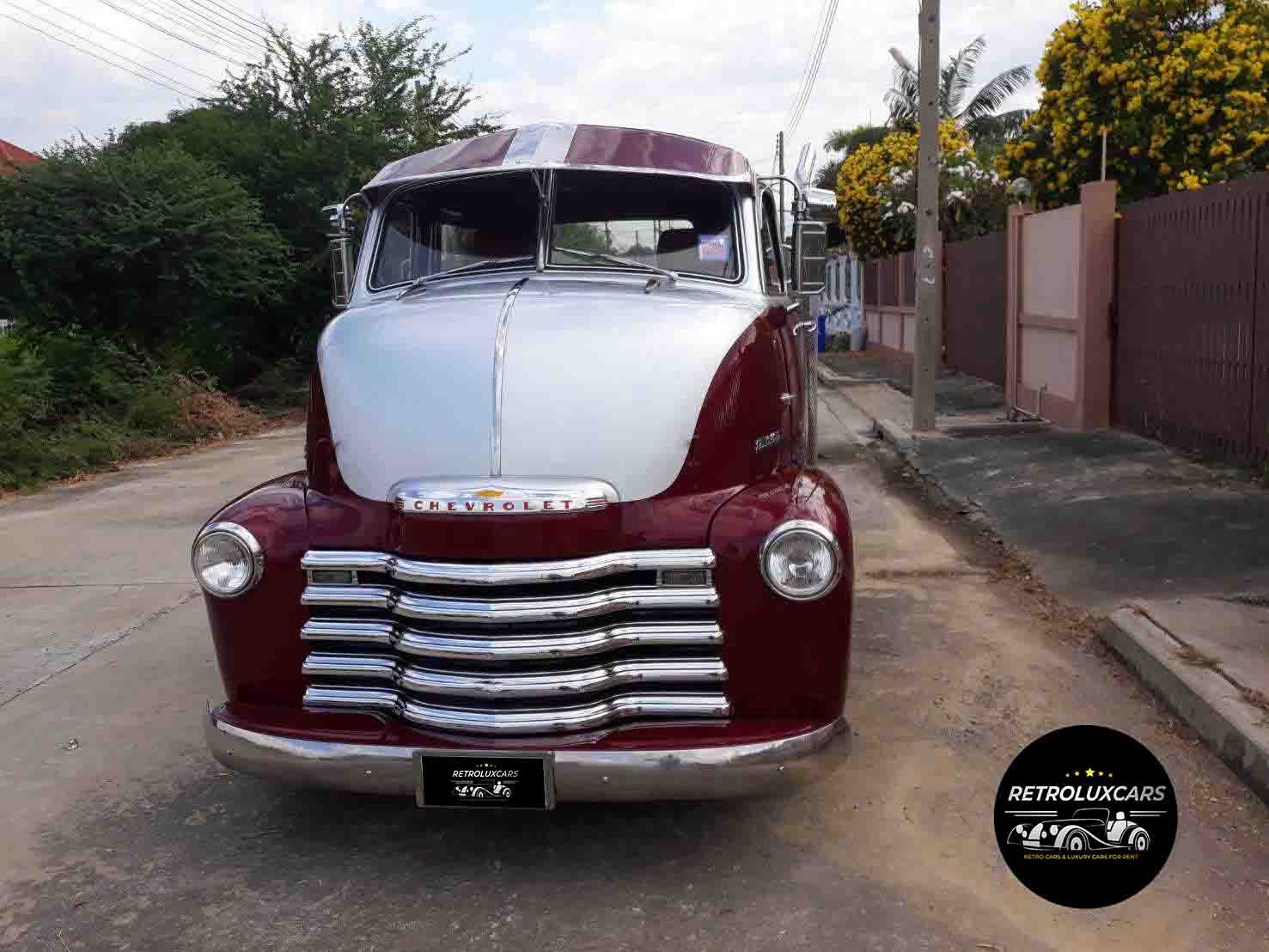 บริการเช่ารถหรู รถโบราณ รถคลาสสิค Retroluxcars.com