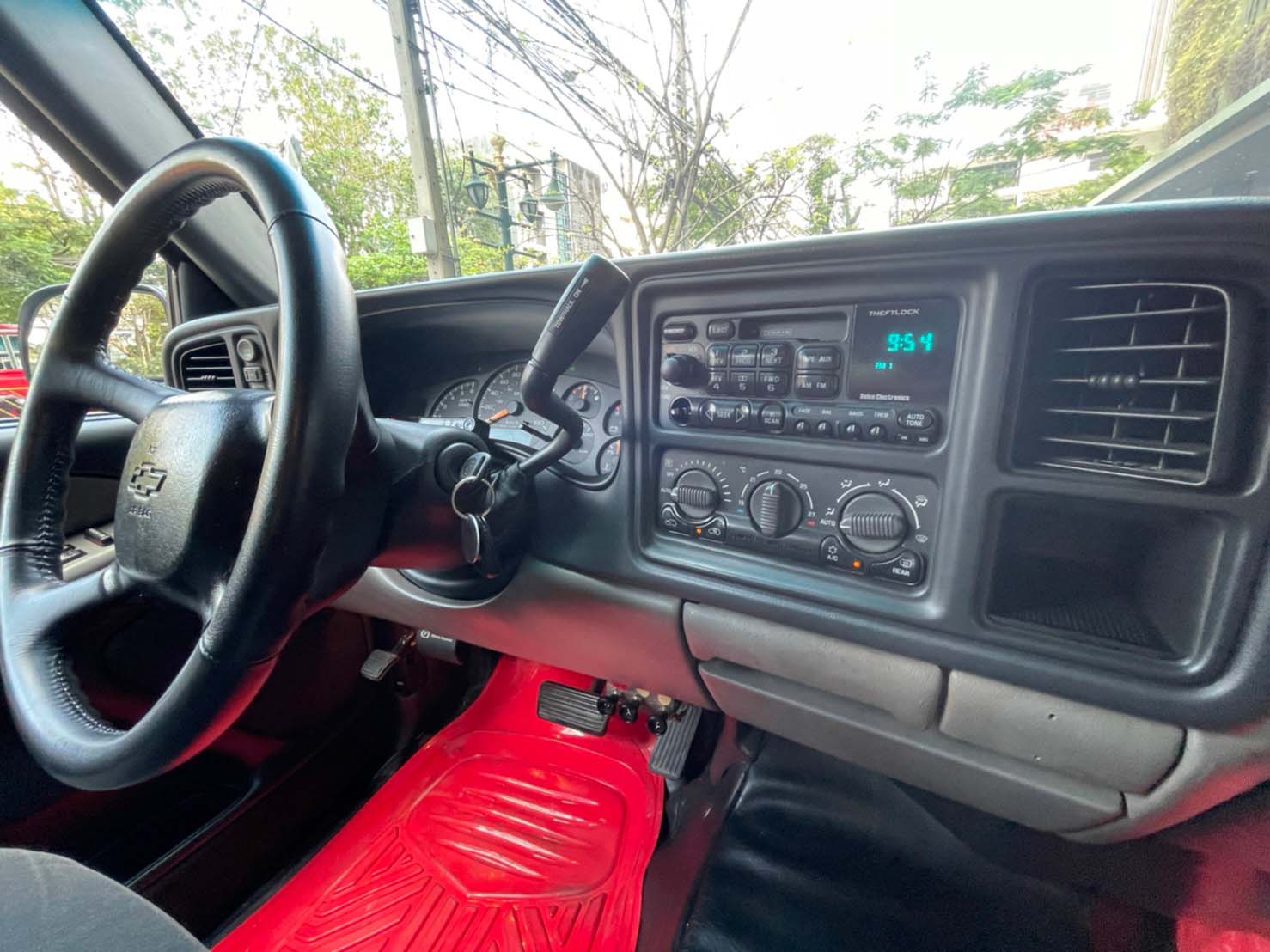บริการเช่ารถหรู รถโบราณ รถคลาสสิค Retroluxcars.com