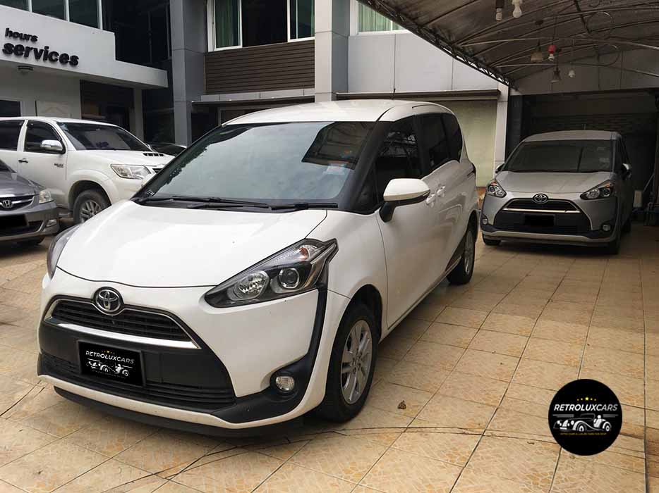 บริการเช่ารถหรู รถโบราณ รถคลาสสิค Retroluxcars.com