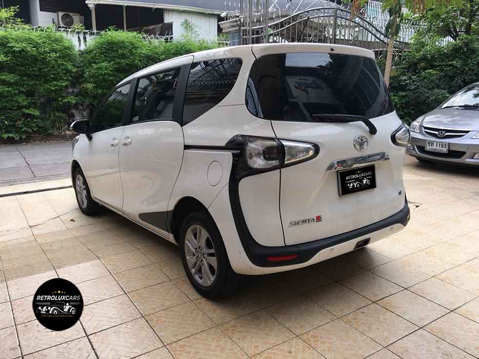 บริการเช่ารถหรู รถโบราณ รถคลาสสิค Retroluxcars.com